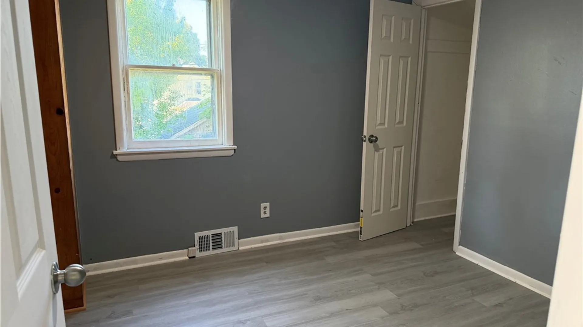 Property at 211 Shirley Avenue, Buffalo, NY 14215 10