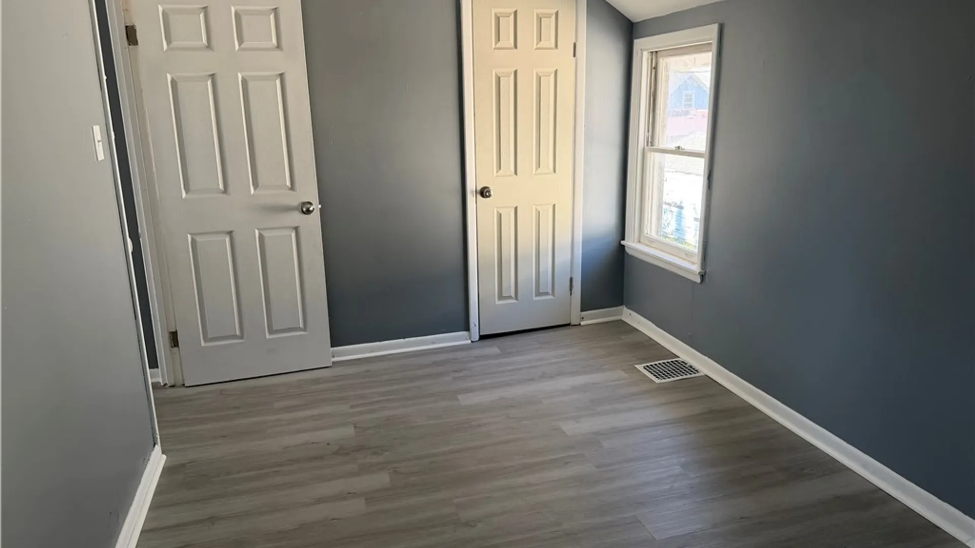 Property at 211 Shirley Avenue, Buffalo, NY 14215 13