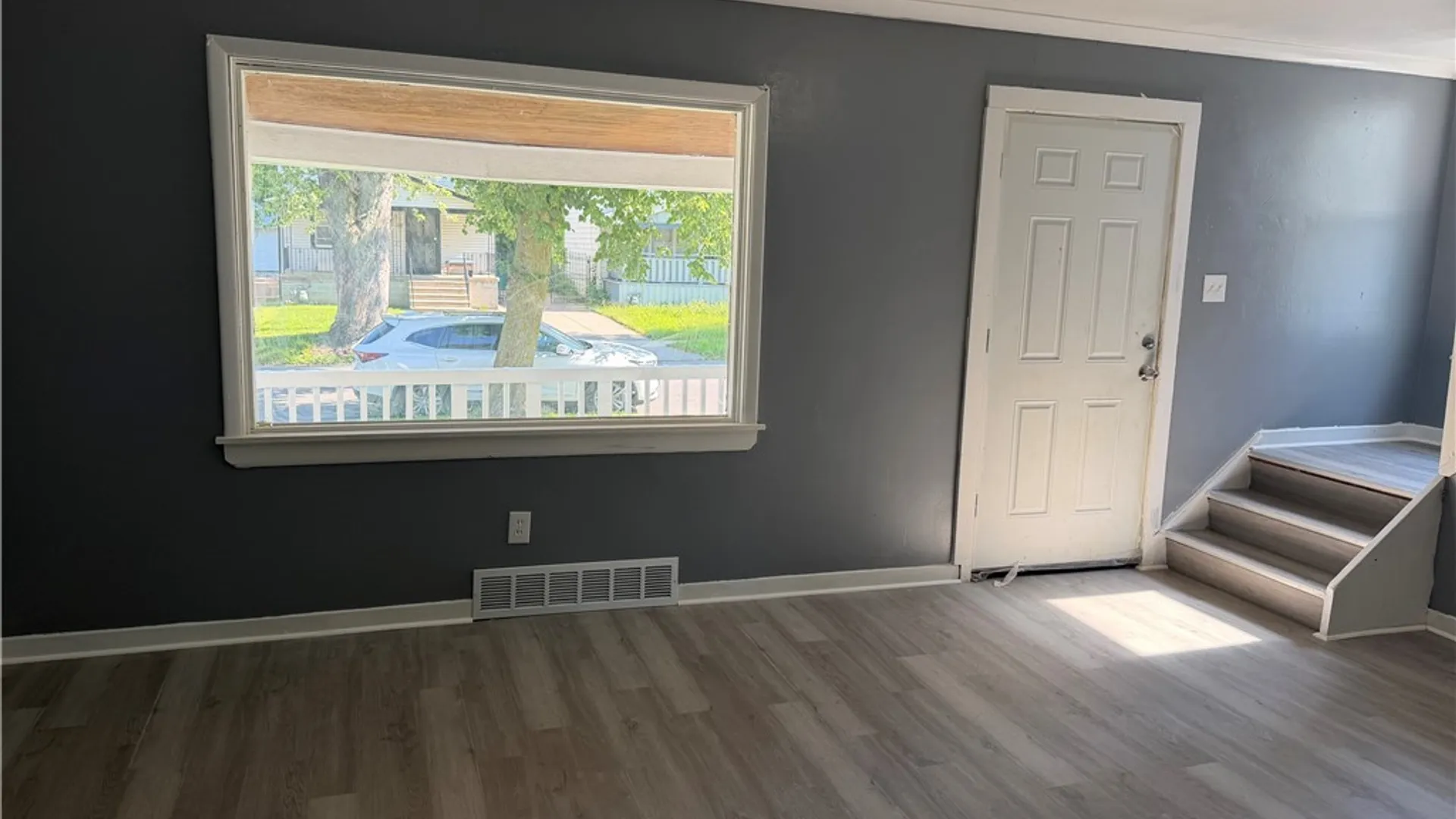 Property at 211 Shirley Avenue, Buffalo, NY 14215 4