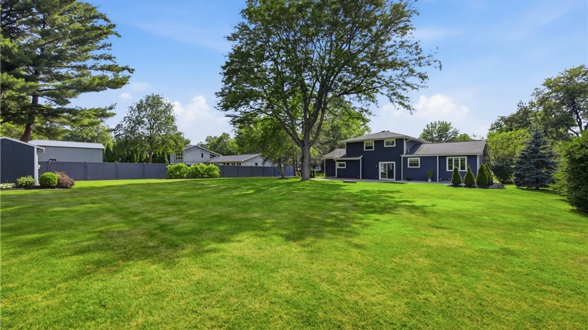 Property at 11 Rolling Hills Drive, Orchard Park, NY 14127 43