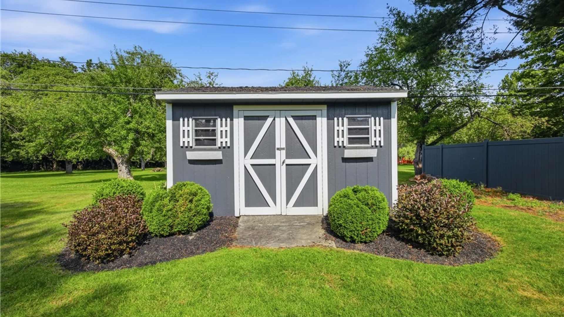 Property at 11 Rolling Hills Drive, Orchard Park, NY 14127 44