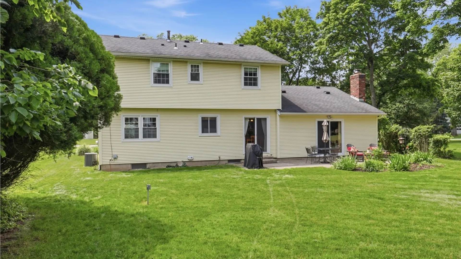 Property at 104 Willowbend Dr, Penfield, NY 14526 33