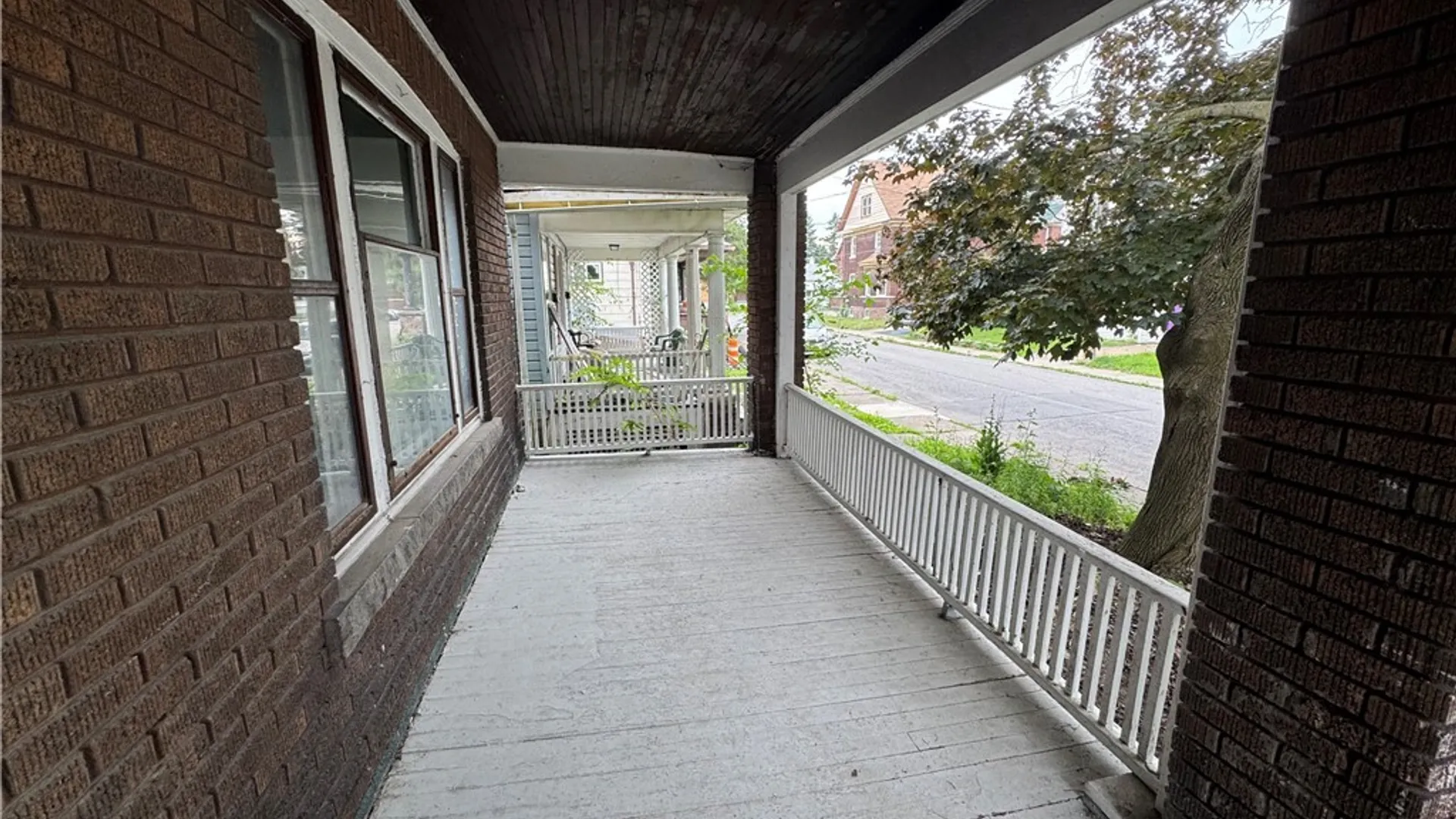 Property at 715 Augustus Place, Niagara Falls, NY 14301 2