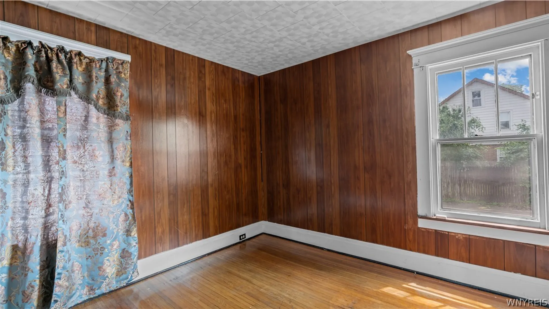 Property at 247 Rounds Avenue, Buffalo, NY 14215 19