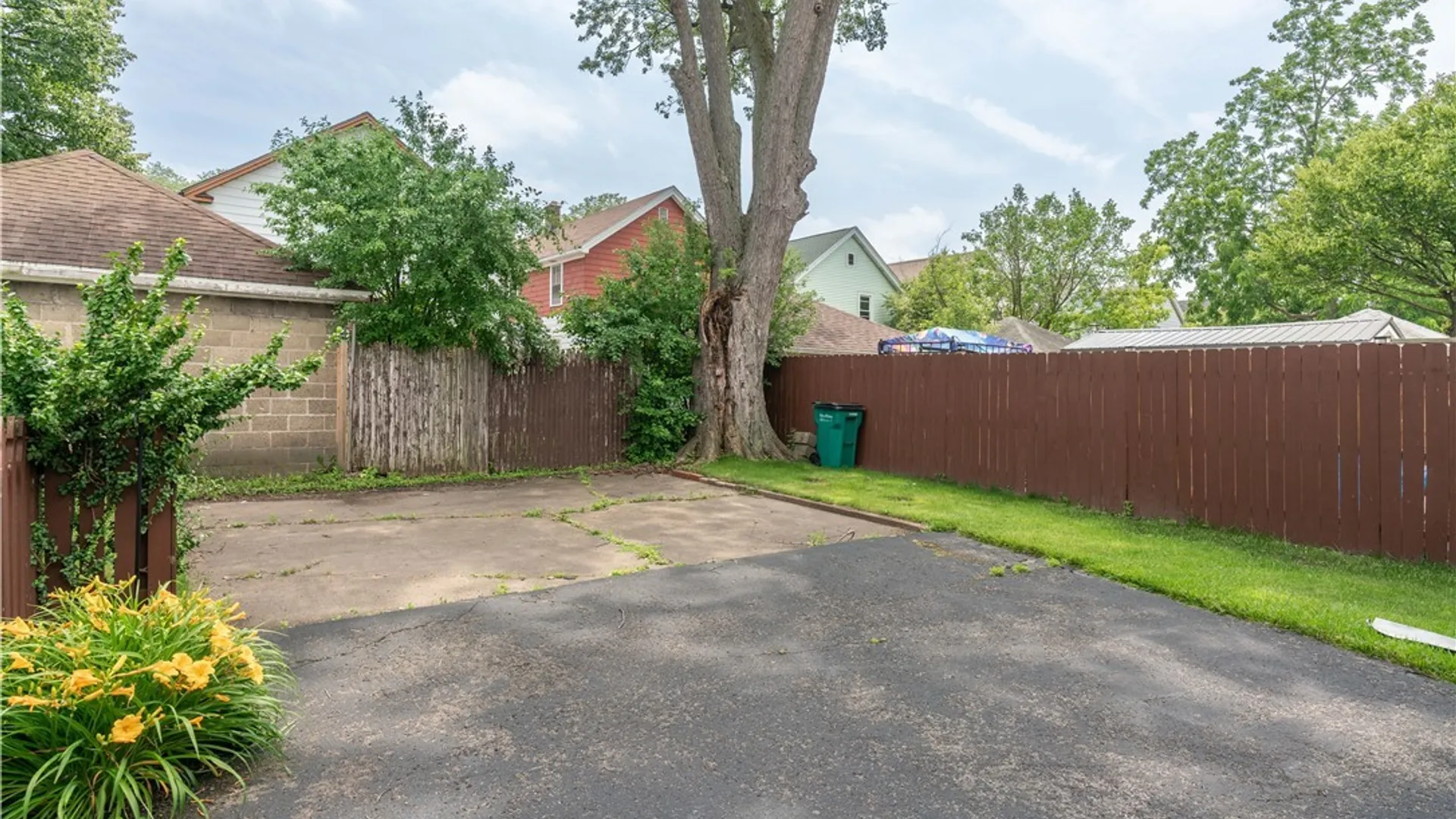 Property at 247 Rounds Avenue, Buffalo, NY 14215 31