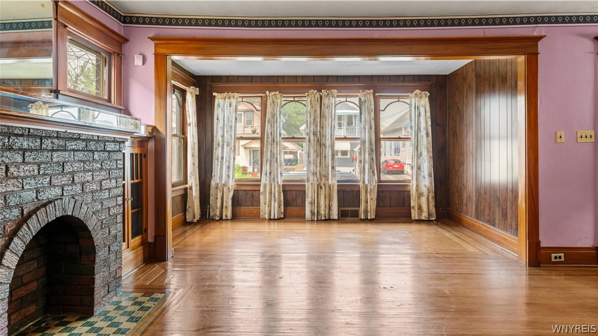 Property at 247 Rounds Avenue, Buffalo, NY 14215 6