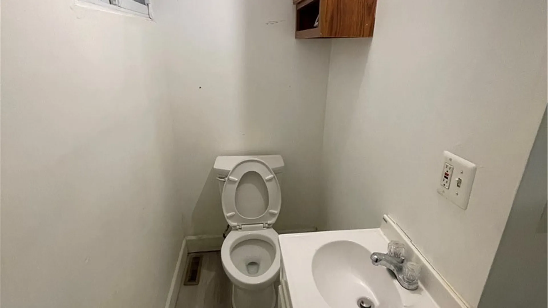 Property at 742 Jay Street, Utica, NY 13501 37