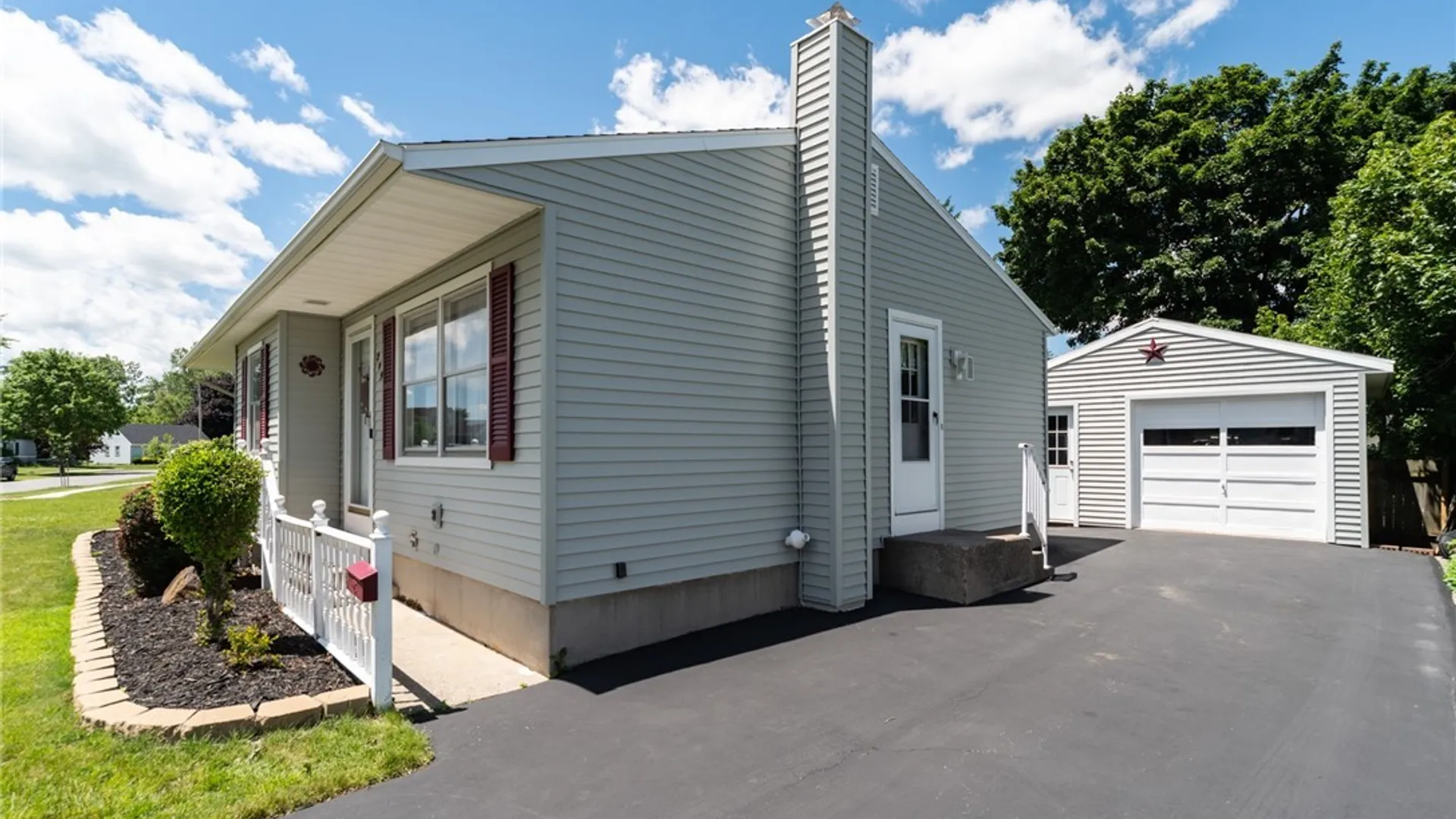 Property at 209 Grandview Terrace, Batavia City, NY 14020 4