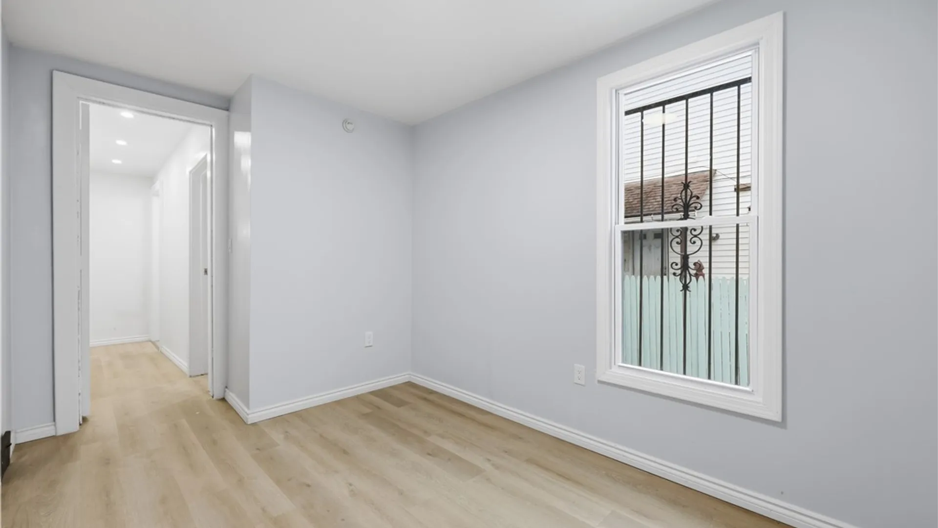 Property at 46 Woodlawn Avenue, Buffalo, NY 14209 16