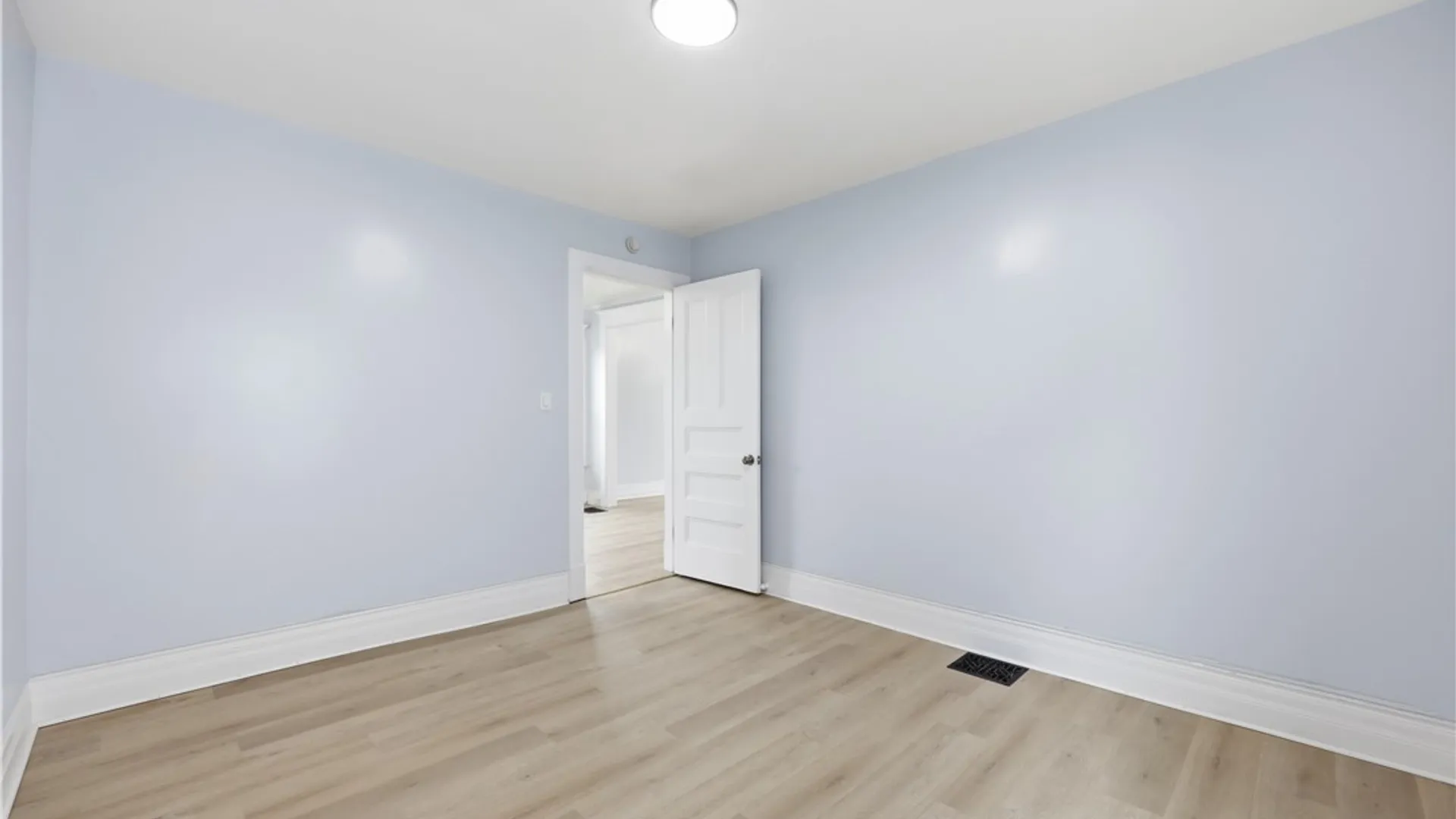 Property at 46 Woodlawn Avenue, Buffalo, NY 14209 29