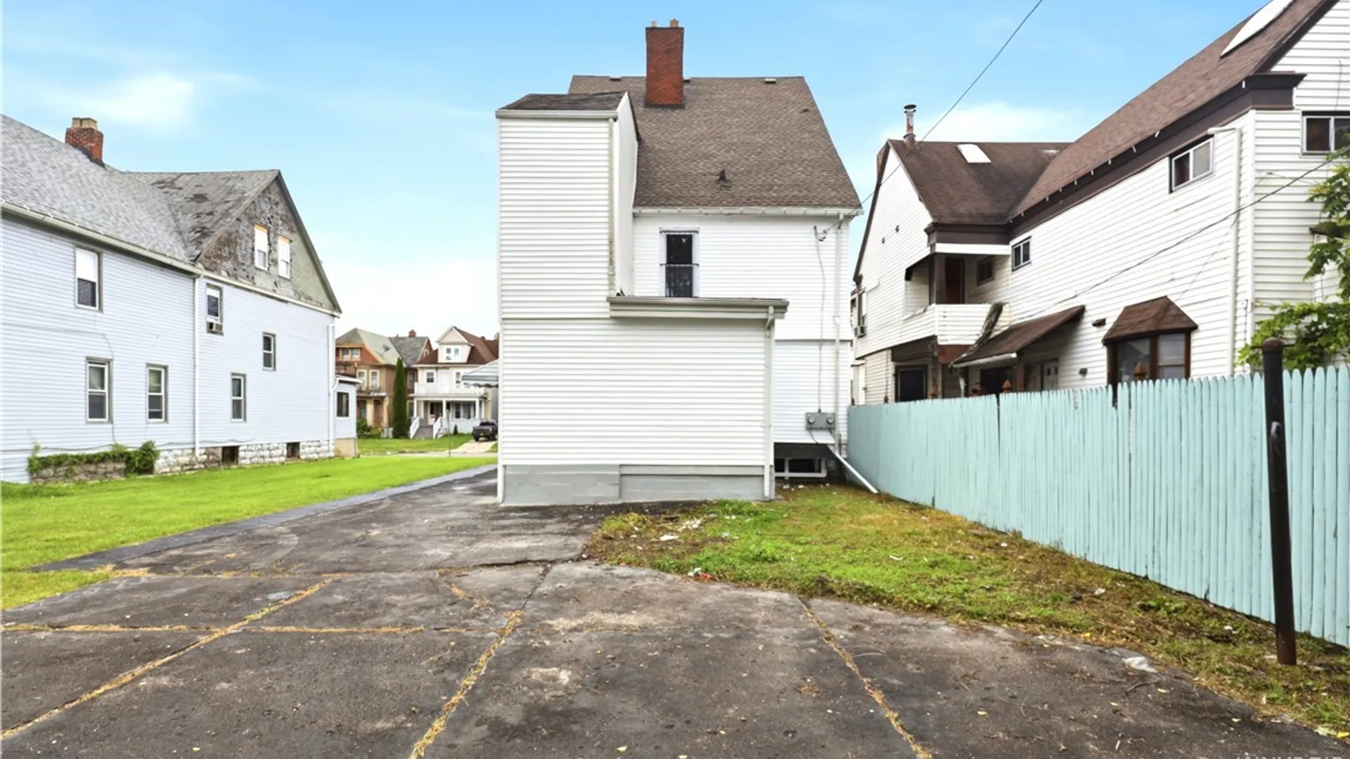 Property at 46 Woodlawn Avenue, Buffalo, NY 14209 40