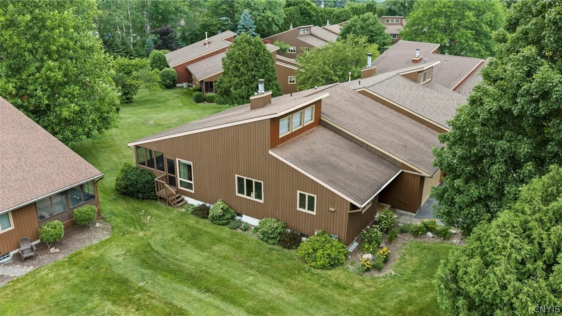 Property at 202 Weatheridge Drive, Camillus, NY 13031 39