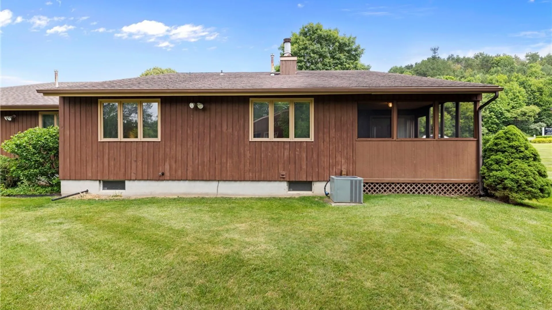 Property at 202 Weatheridge Drive, Camillus, NY 13031 47