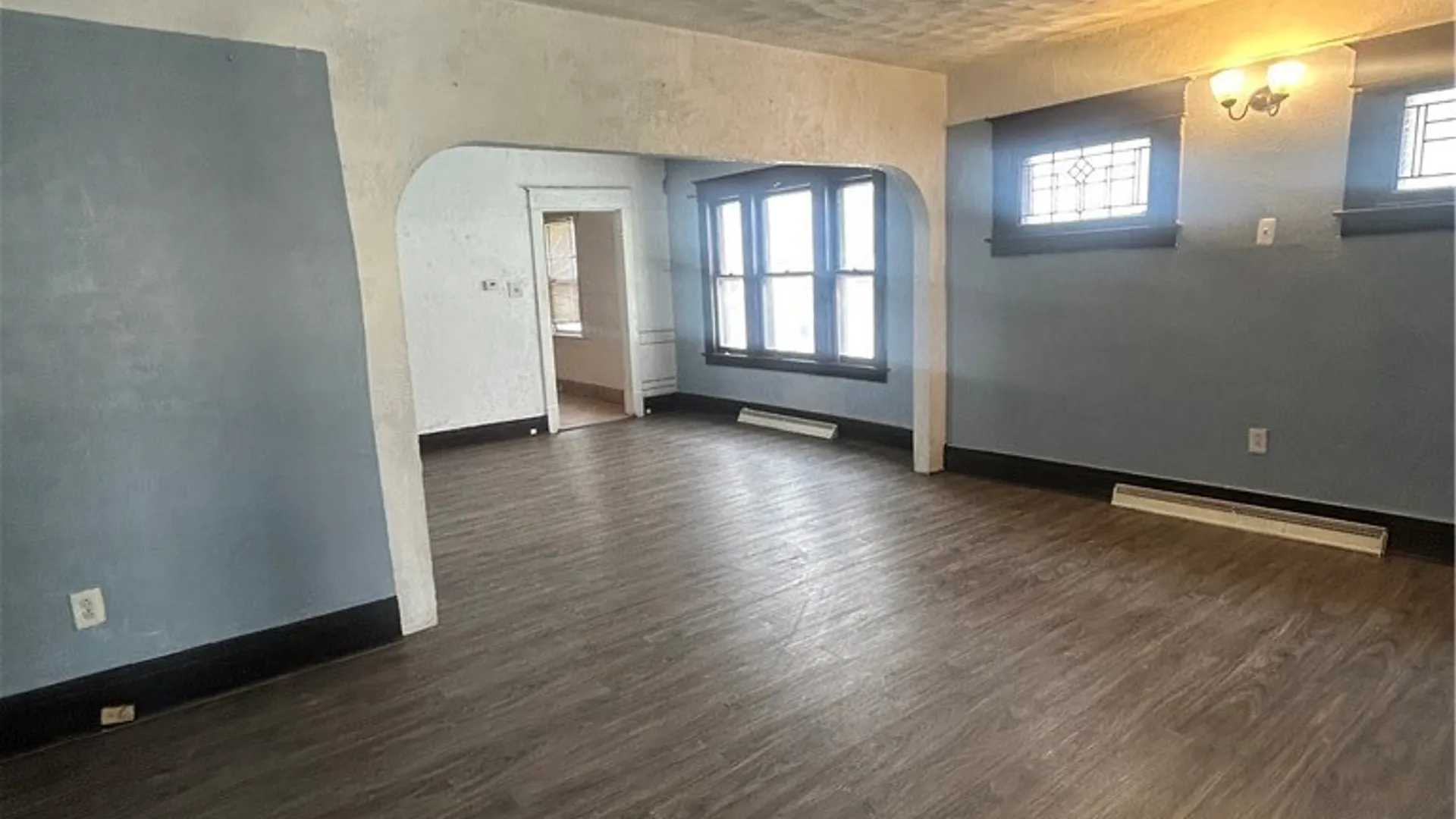 Property at 81 Saint Florian Street, Buffalo, NY 14207 4