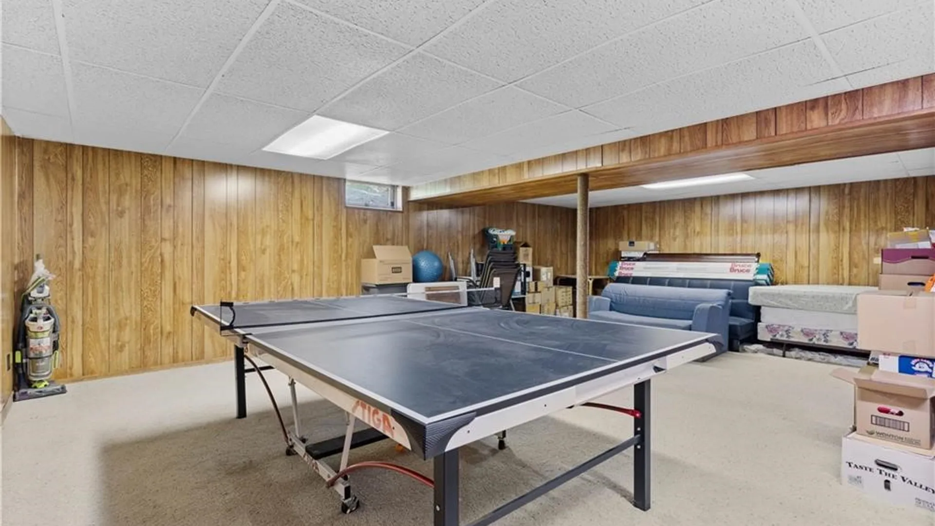 Property at 2 Hunters Pointe, Pittsford, NY 14534 27