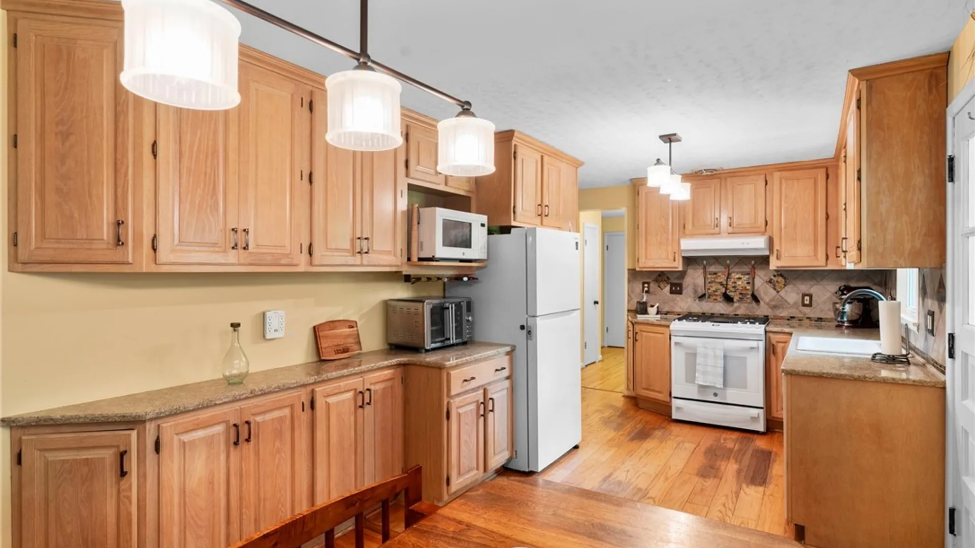 Property at 708 The Circle Drive, Lewiston, NY 14092 5