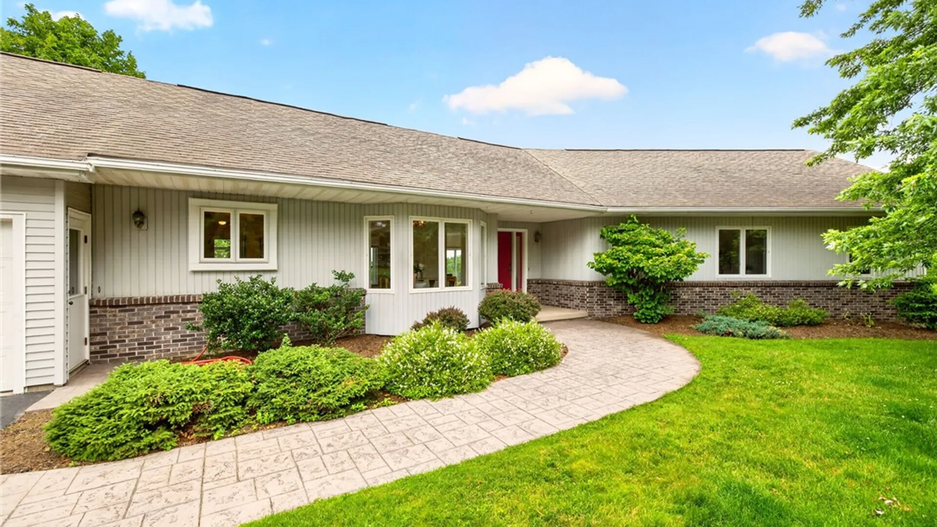 Property at 6100 Rossier Road, Canandaigua Town, NY 14424 2
