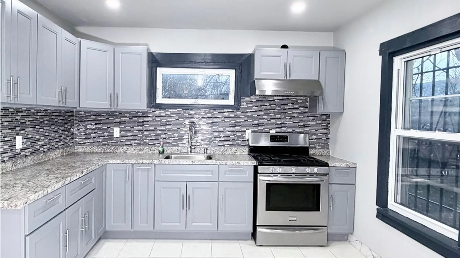 Property at 141 Westminster Avenue, Buffalo, NY 14215 15