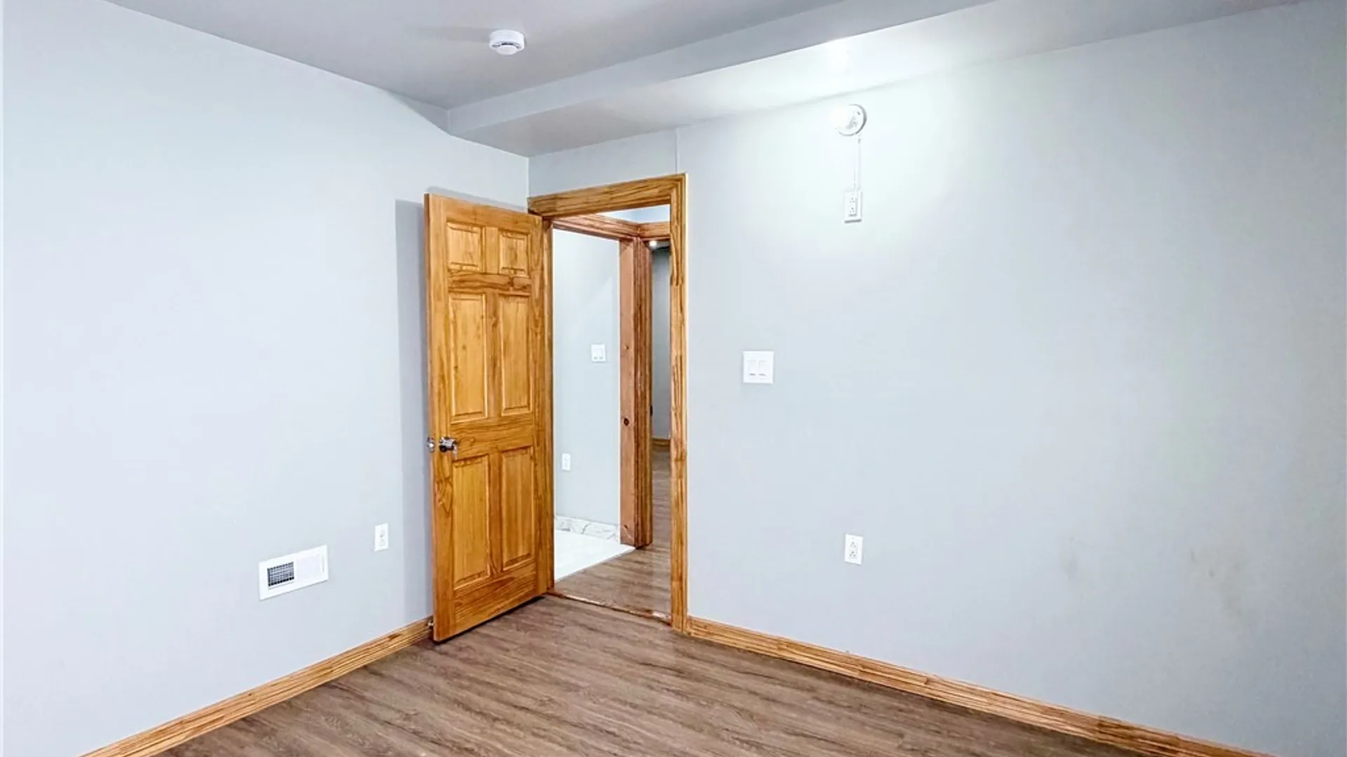 Property at 141 Westminster Avenue, Buffalo, NY 14215 17