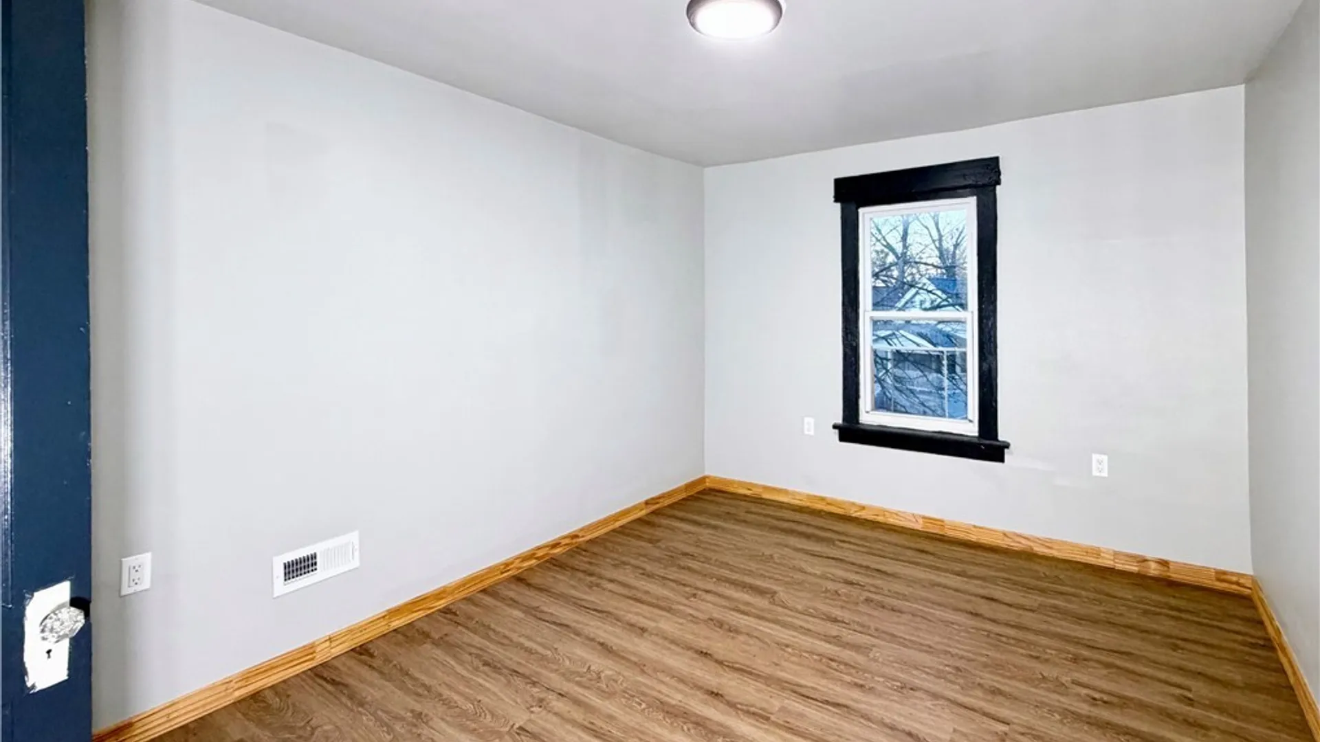 Property at 141 Westminster Avenue, Buffalo, NY 14215 27