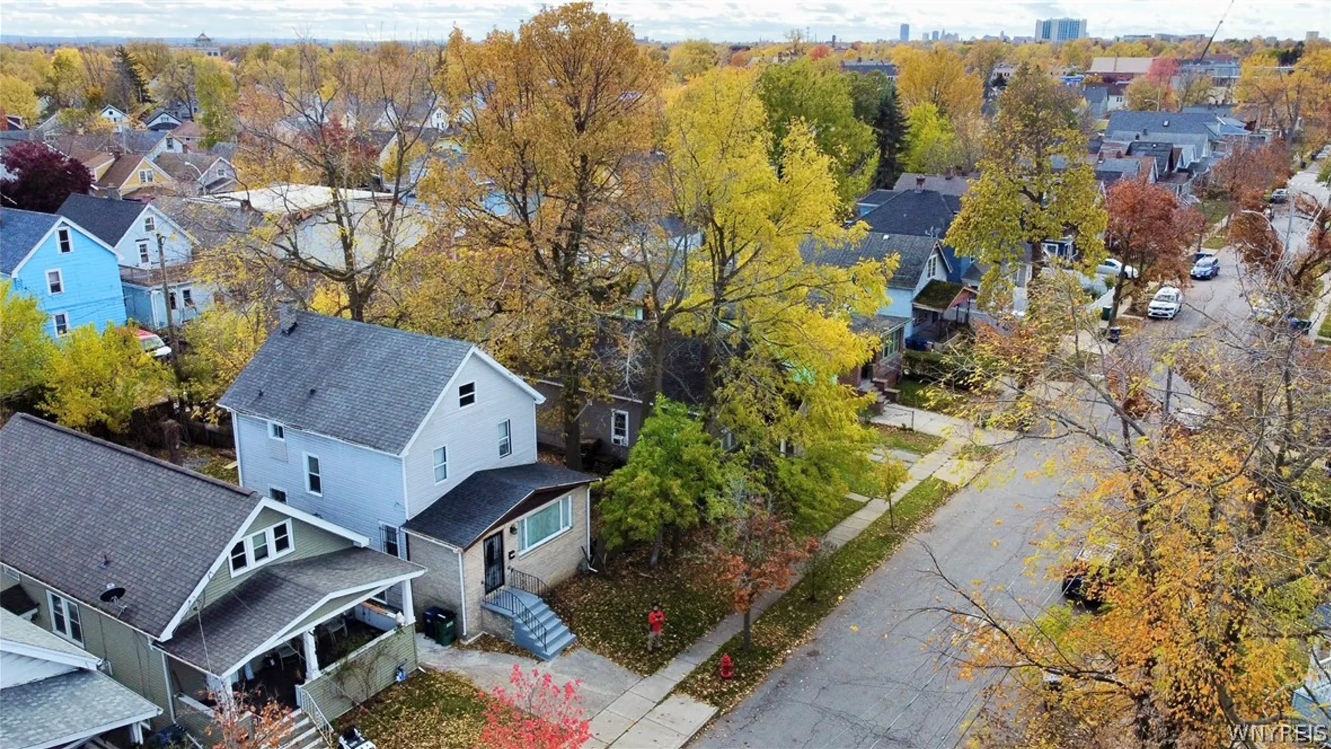 Property at 141 Westminster Avenue, Buffalo, NY 14215 5
