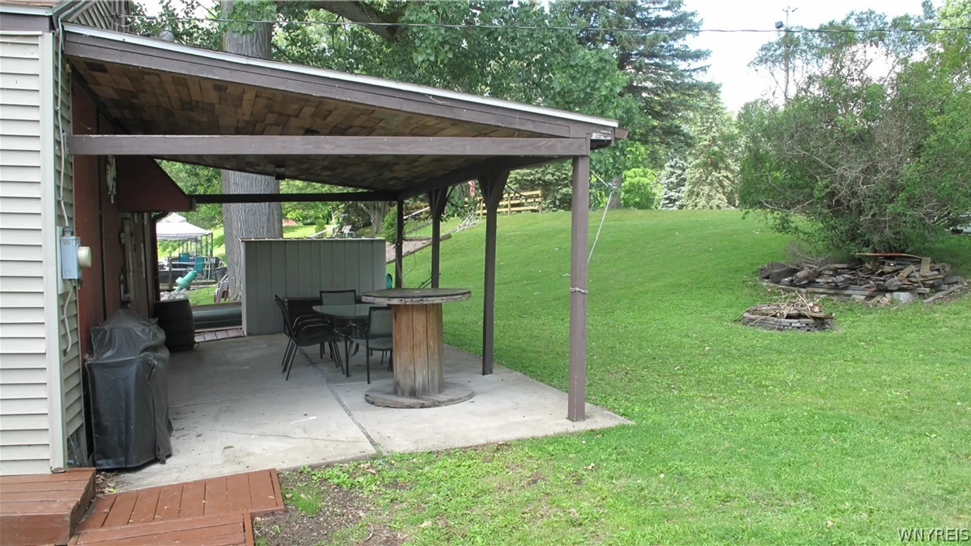 Property at 19 Canal Front Mayors Park, North Tonawanda, NY 14120 19