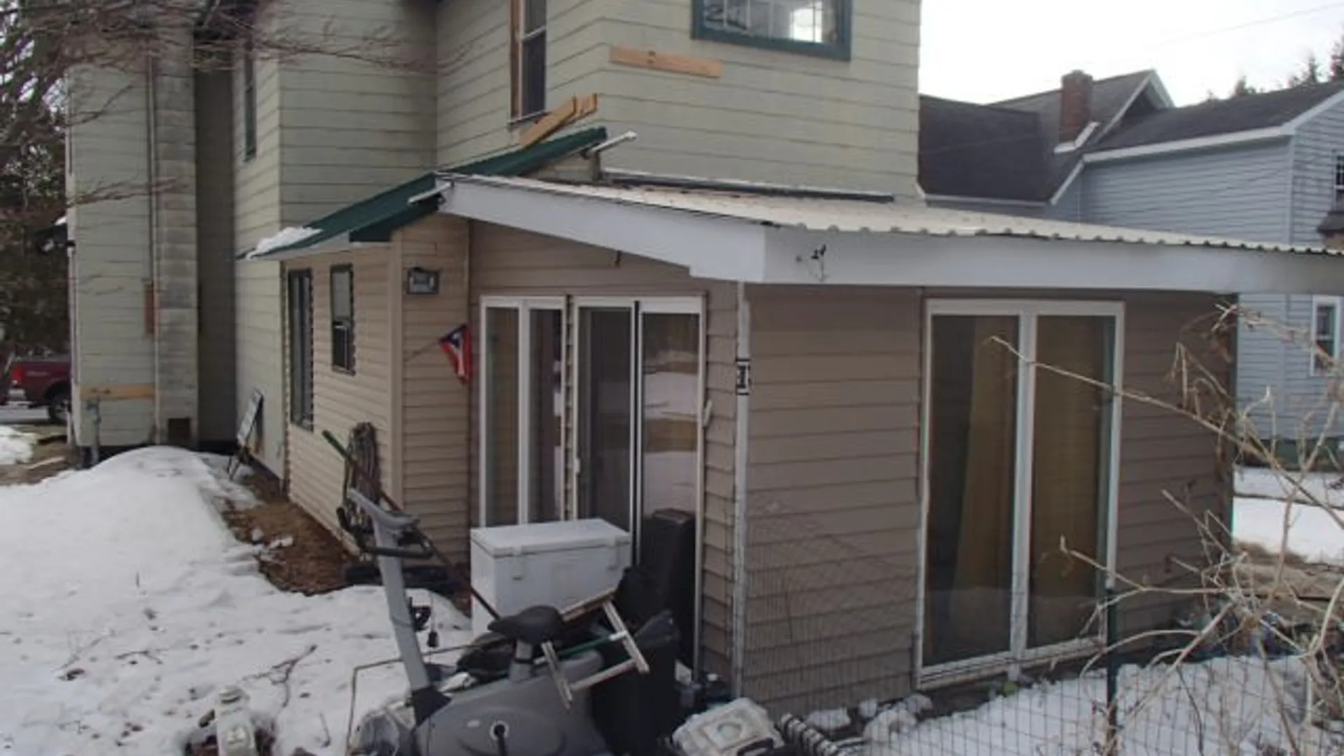 Property at 10 Rochester Street, Amsterdam, NY 12070 3