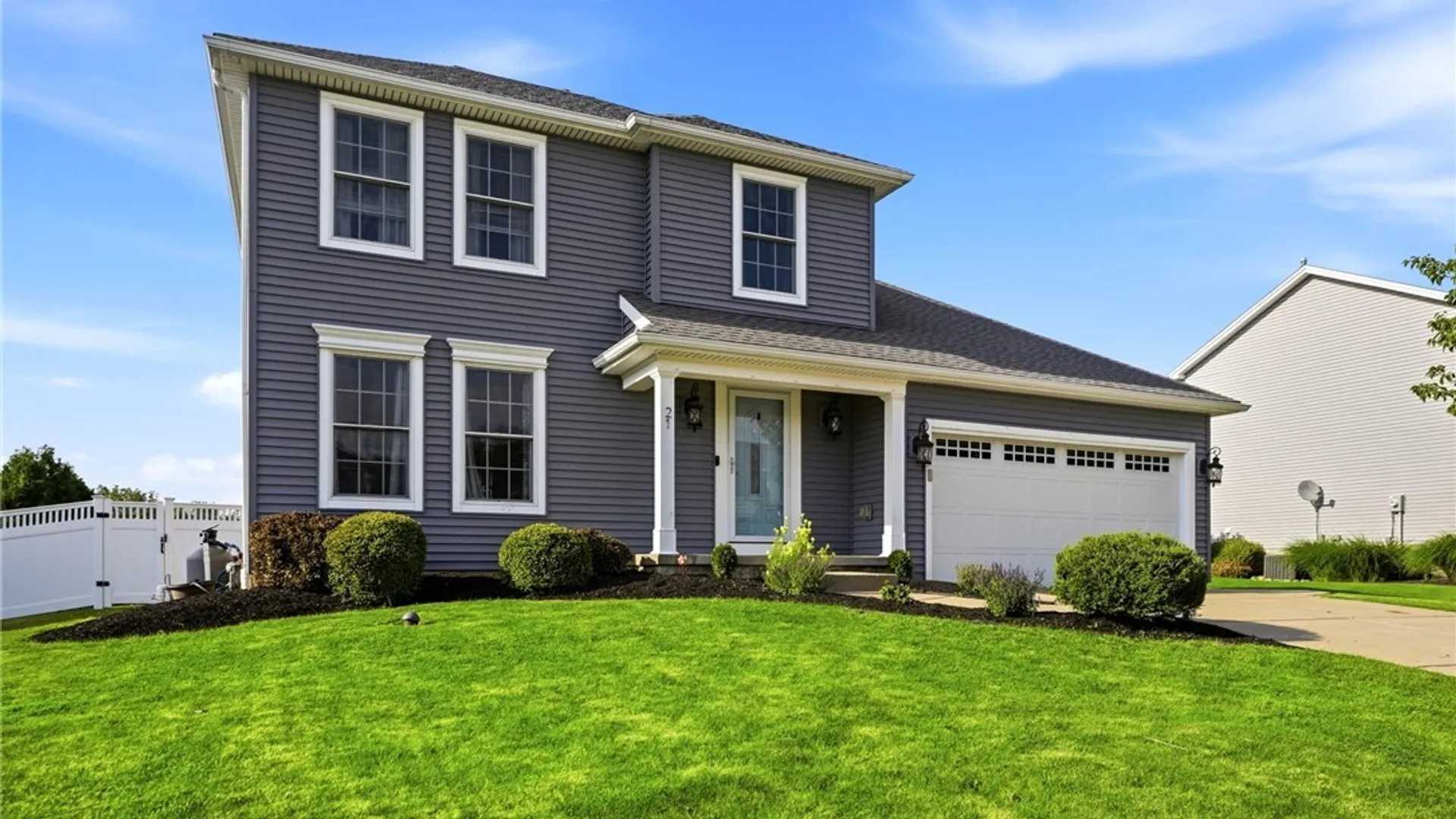 Property at 21 Sunset Creek Drive, West Seneca, NY 14224 2