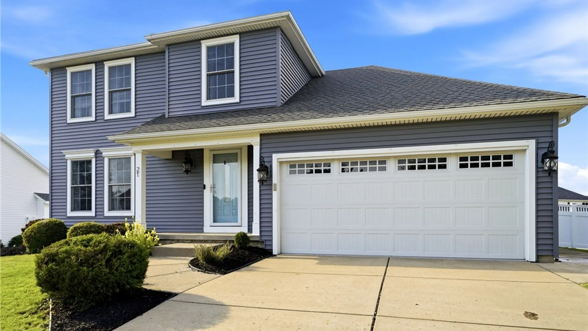 Property at 21 Sunset Creek Drive, West Seneca, NY 14224 3