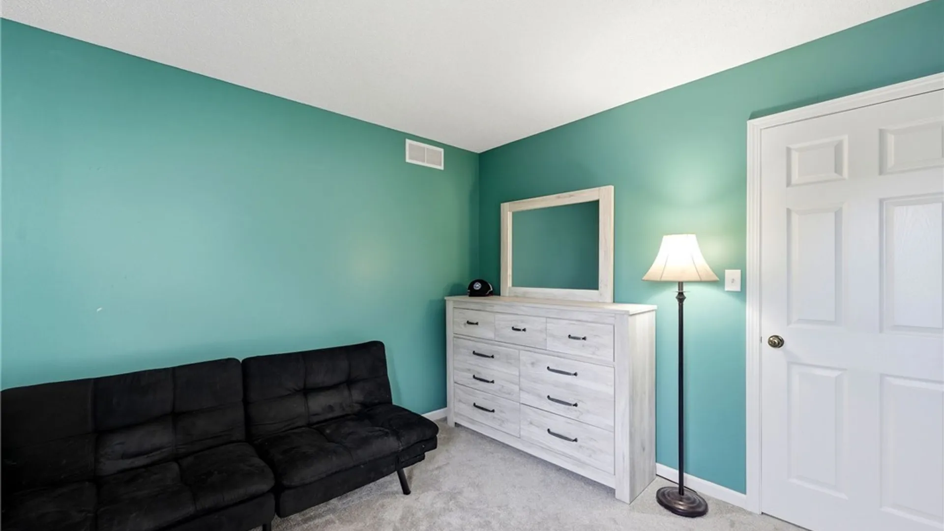 Property at 21 Sunset Creek Drive, West Seneca, NY 14224 30