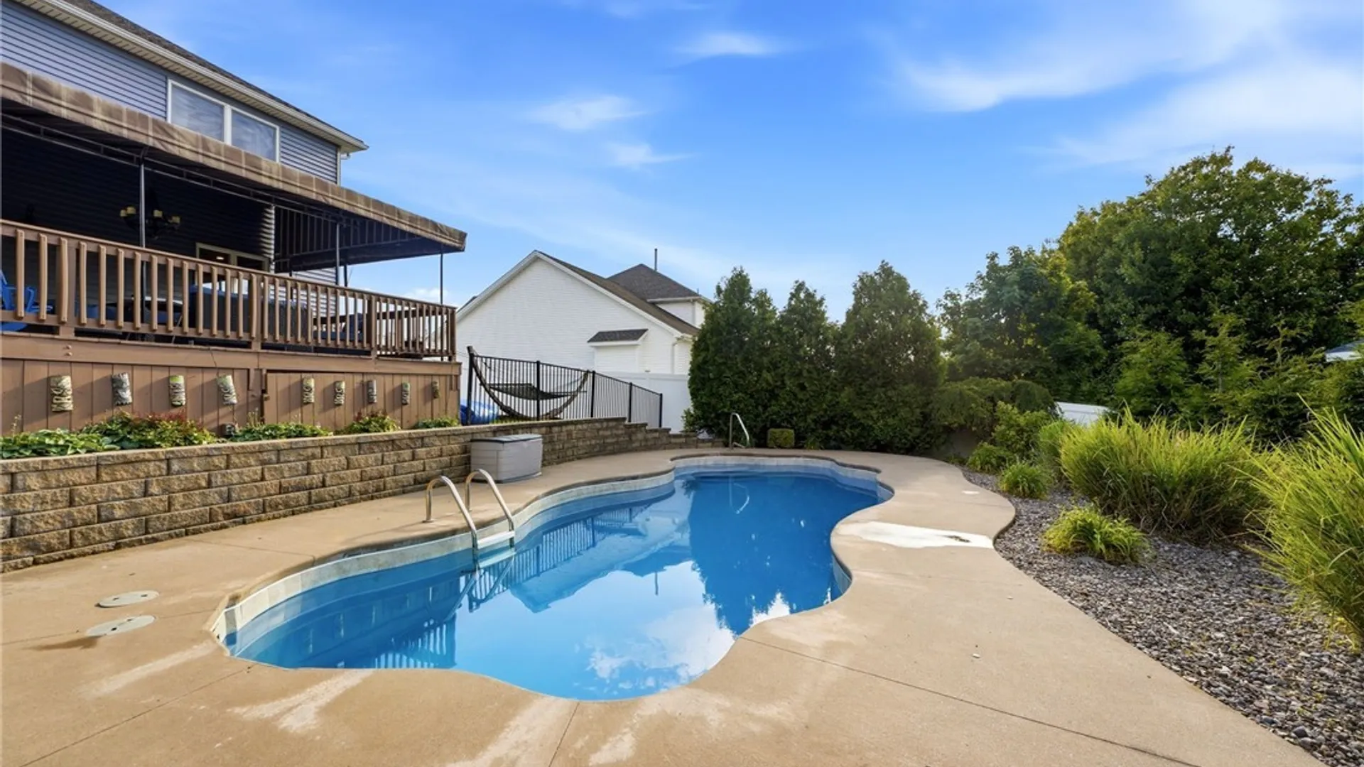 Property at 21 Sunset Creek Drive, West Seneca, NY 14224 5