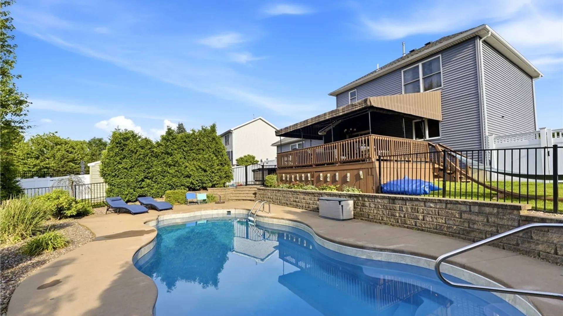 Property at 21 Sunset Creek Drive, West Seneca, NY 14224 7