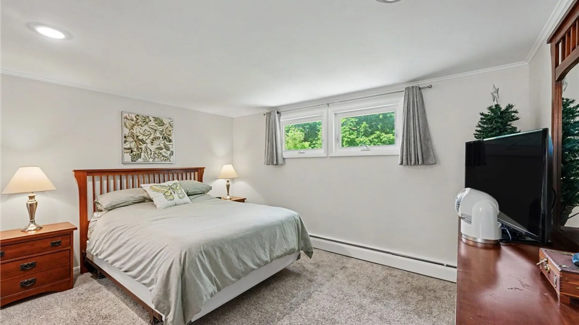 Property at 8150 Sheridan Drive, Clarence, NY 14221 27