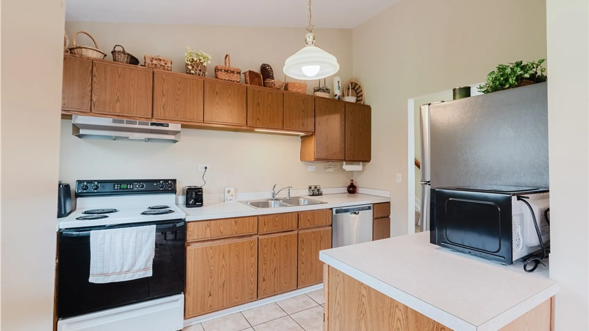 Property at 5976 Arentine Way, Cicero, NY 13039 13