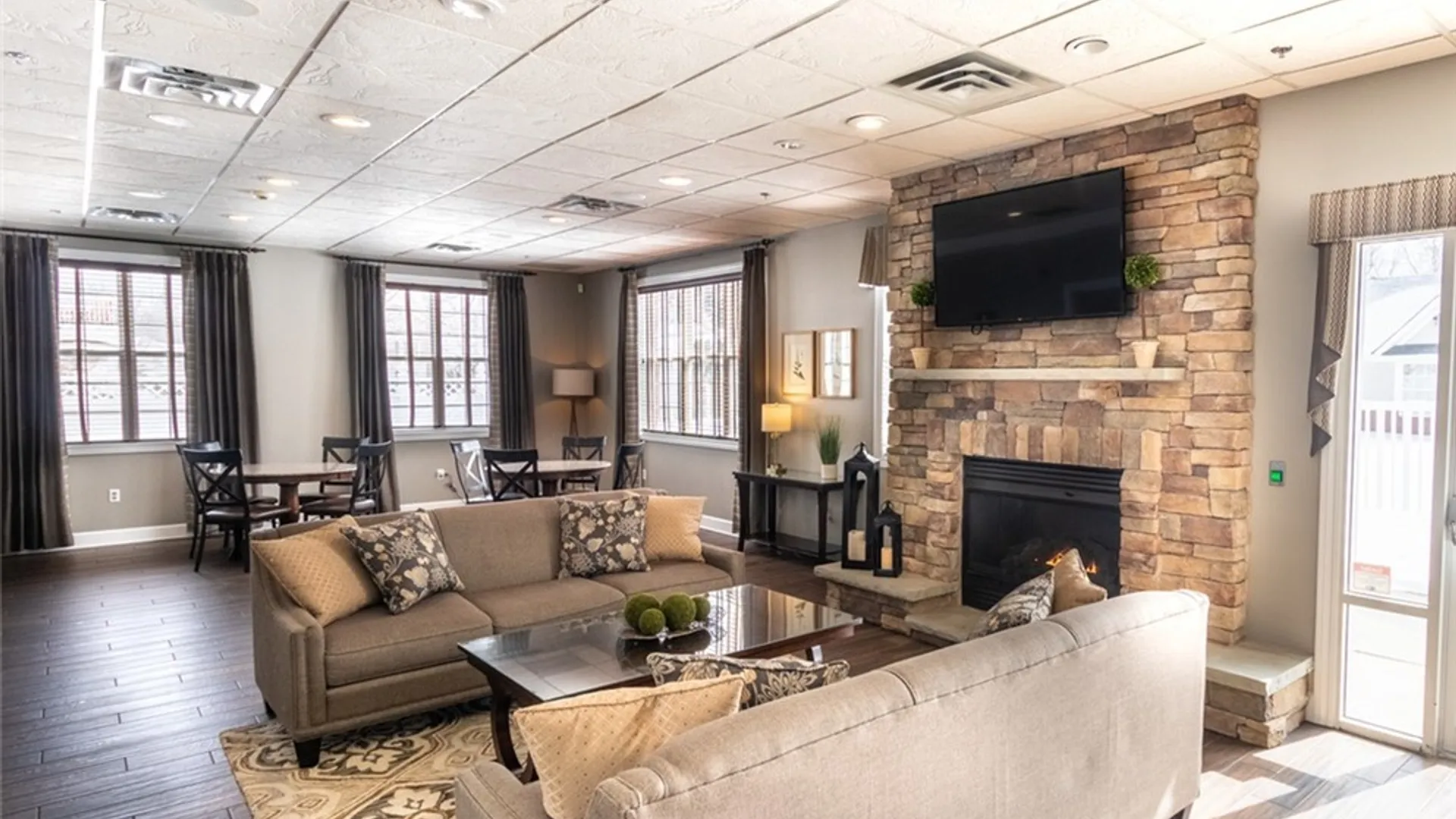 Property at 5 Autumn Creek C PLan, Amherst, NY 14221 12