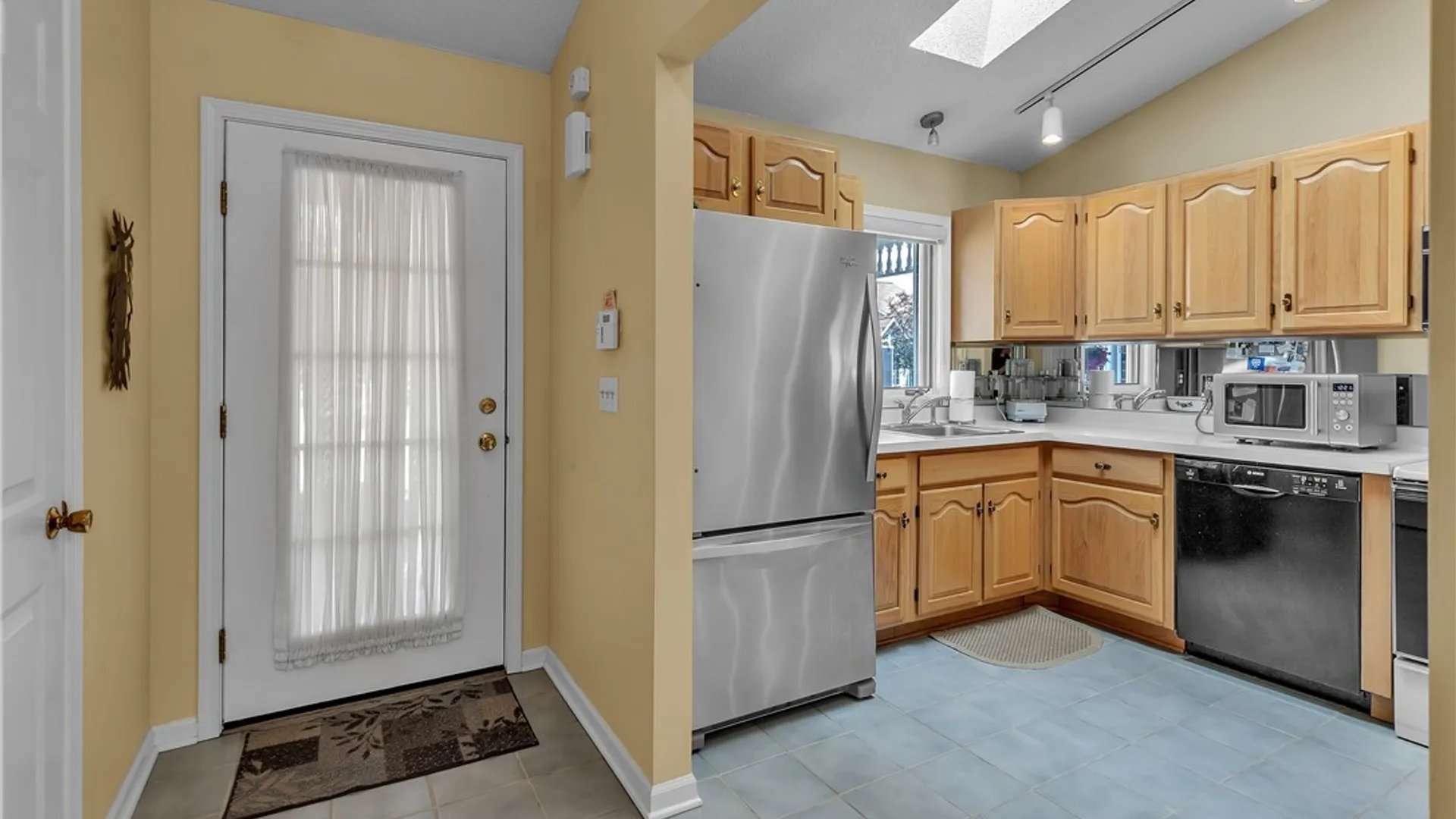 Property at 55 Spicebush Lane, Amherst, NY 14221 3