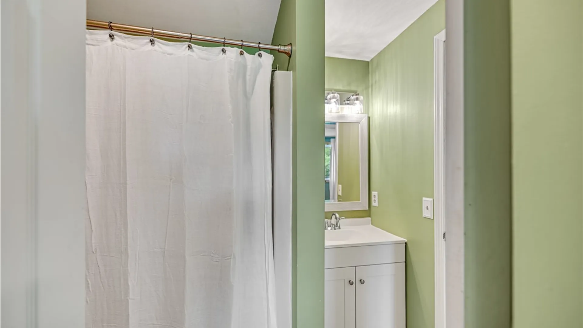 Property at 7 Pinewood Lane, South Bristol, NY 14512 34