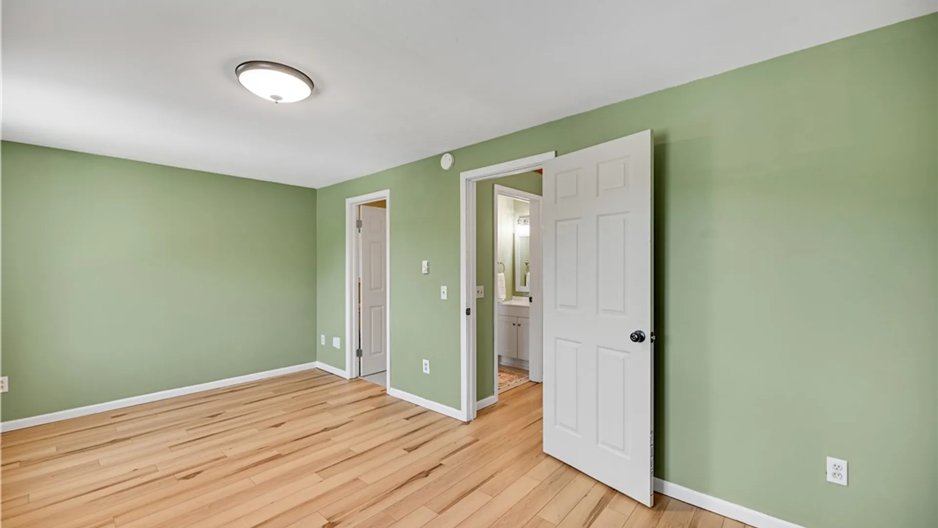 Property at 7 Pinewood Lane, South Bristol, NY 14512 37