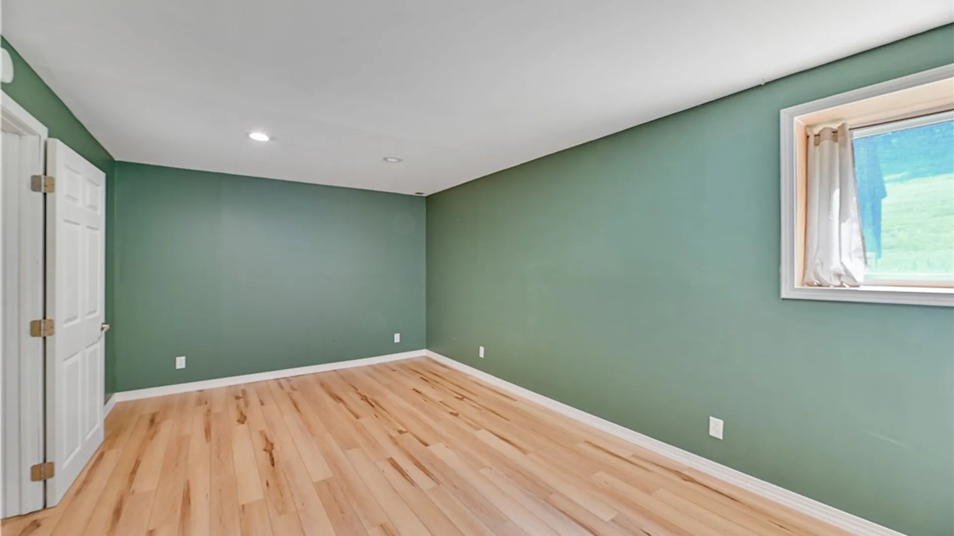 Property at 7 Pinewood Lane, South Bristol, NY 14512 45