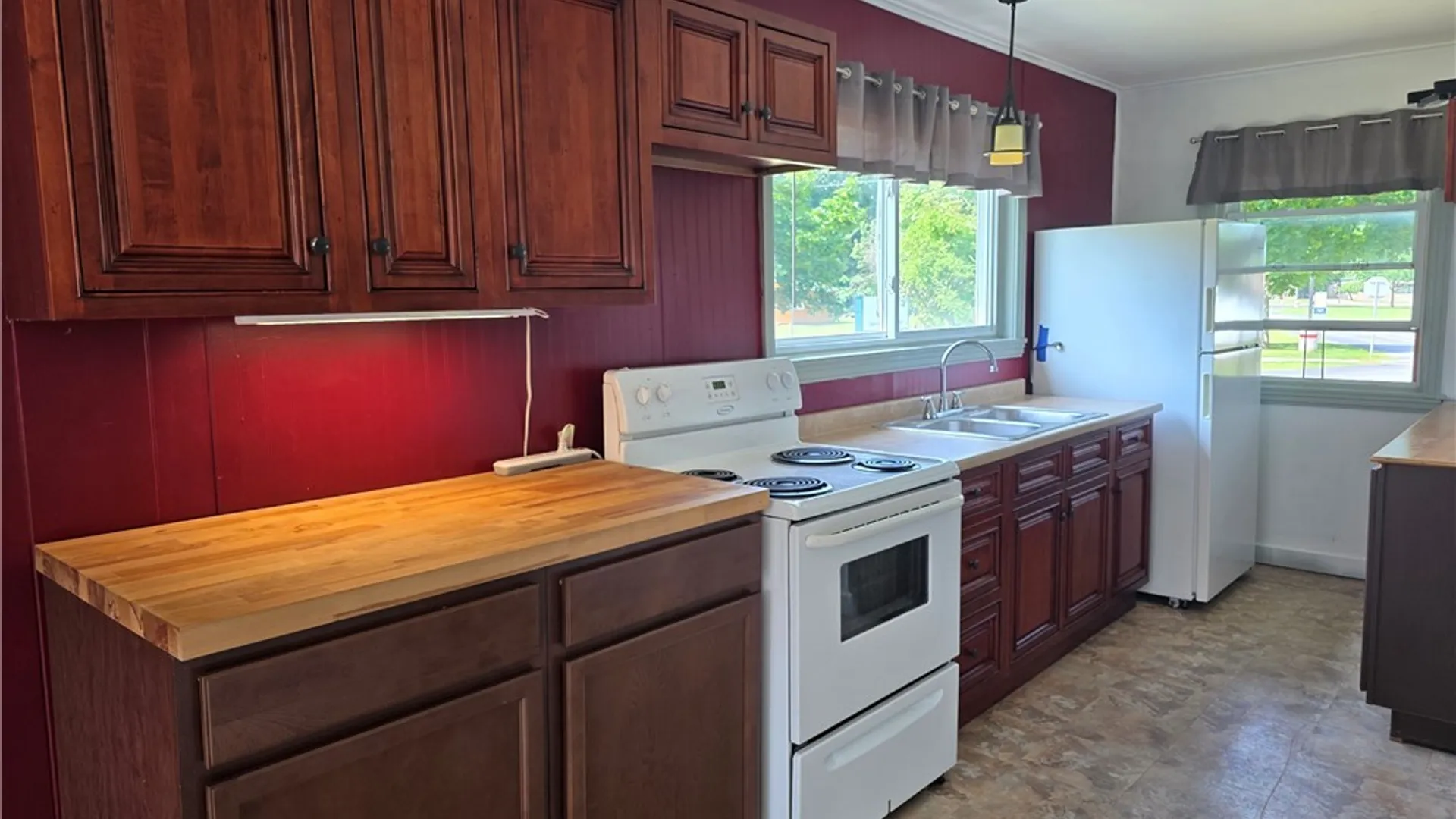 Property at 1027 Gwinn Street, Shelby, NY 14103 3