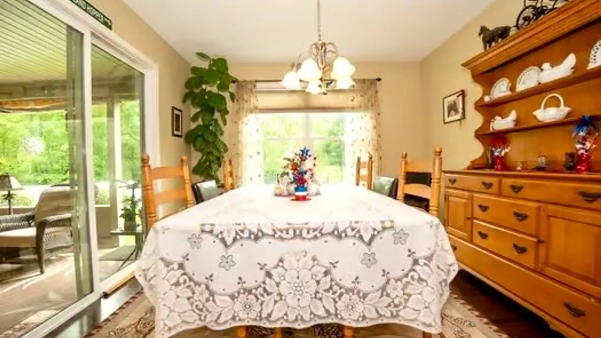 Property at 55 Chancellor Lane, West Seneca, NY 14224 13