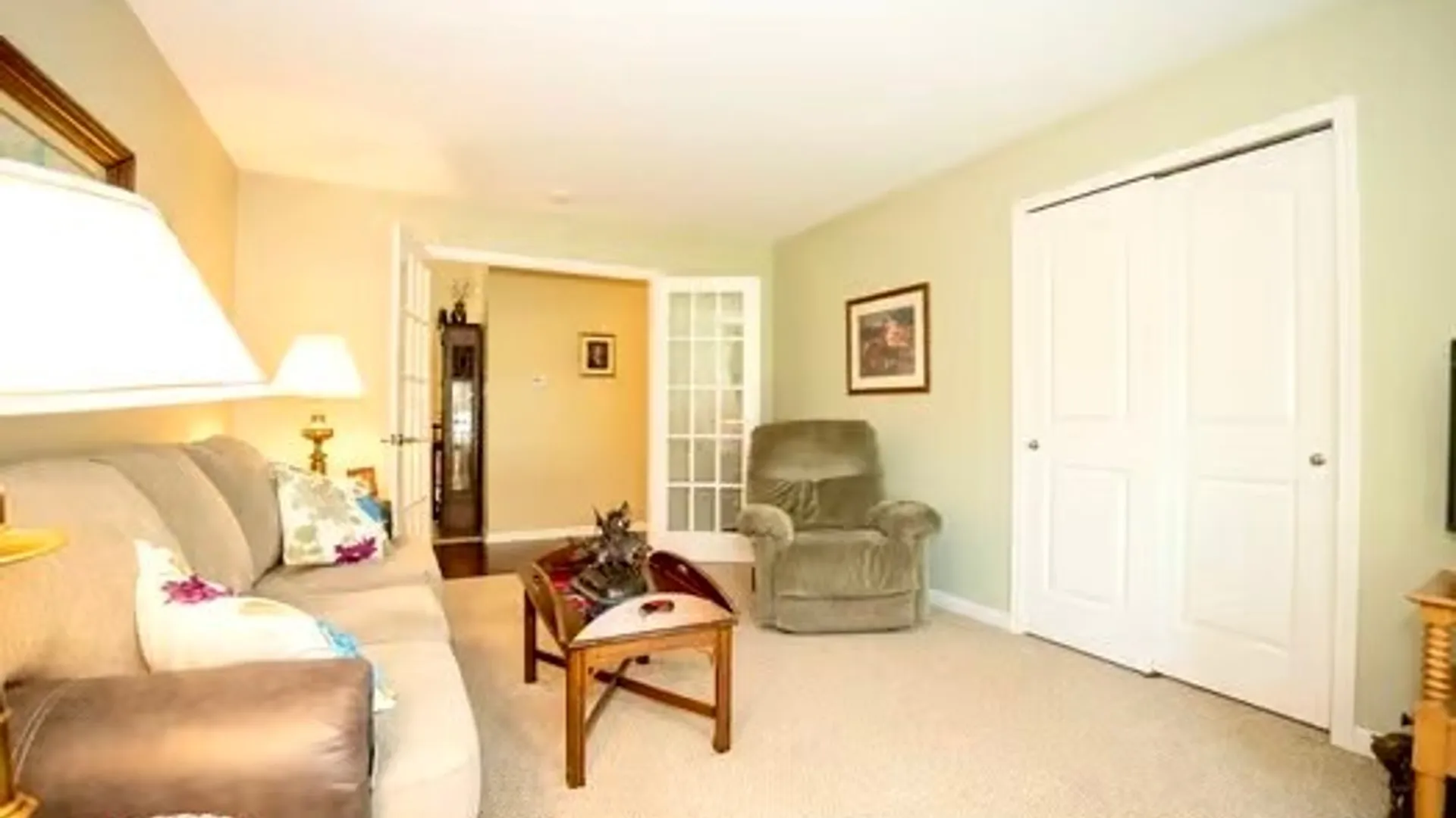 Property at 55 Chancellor Lane, West Seneca, NY 14224 21