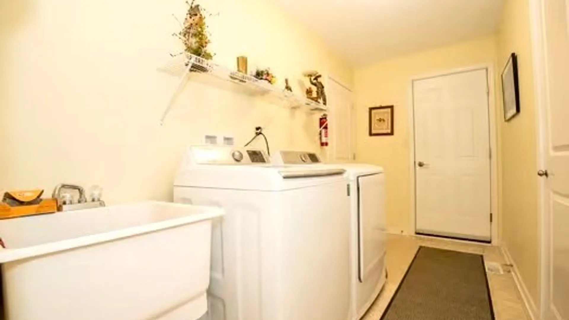 Property at 55 Chancellor Lane, West Seneca, NY 14224 26