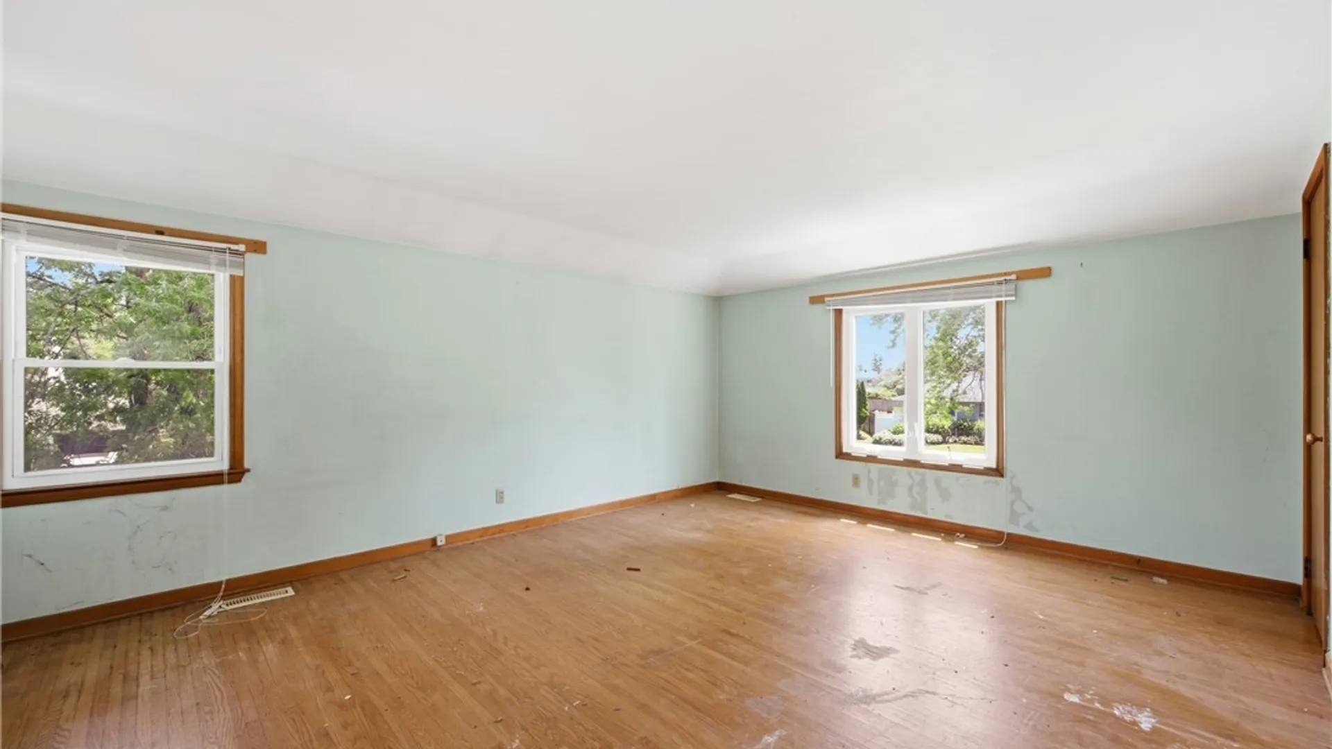 Property at 221 Woodmere Drive, Tonawanda, NY 14150 19
