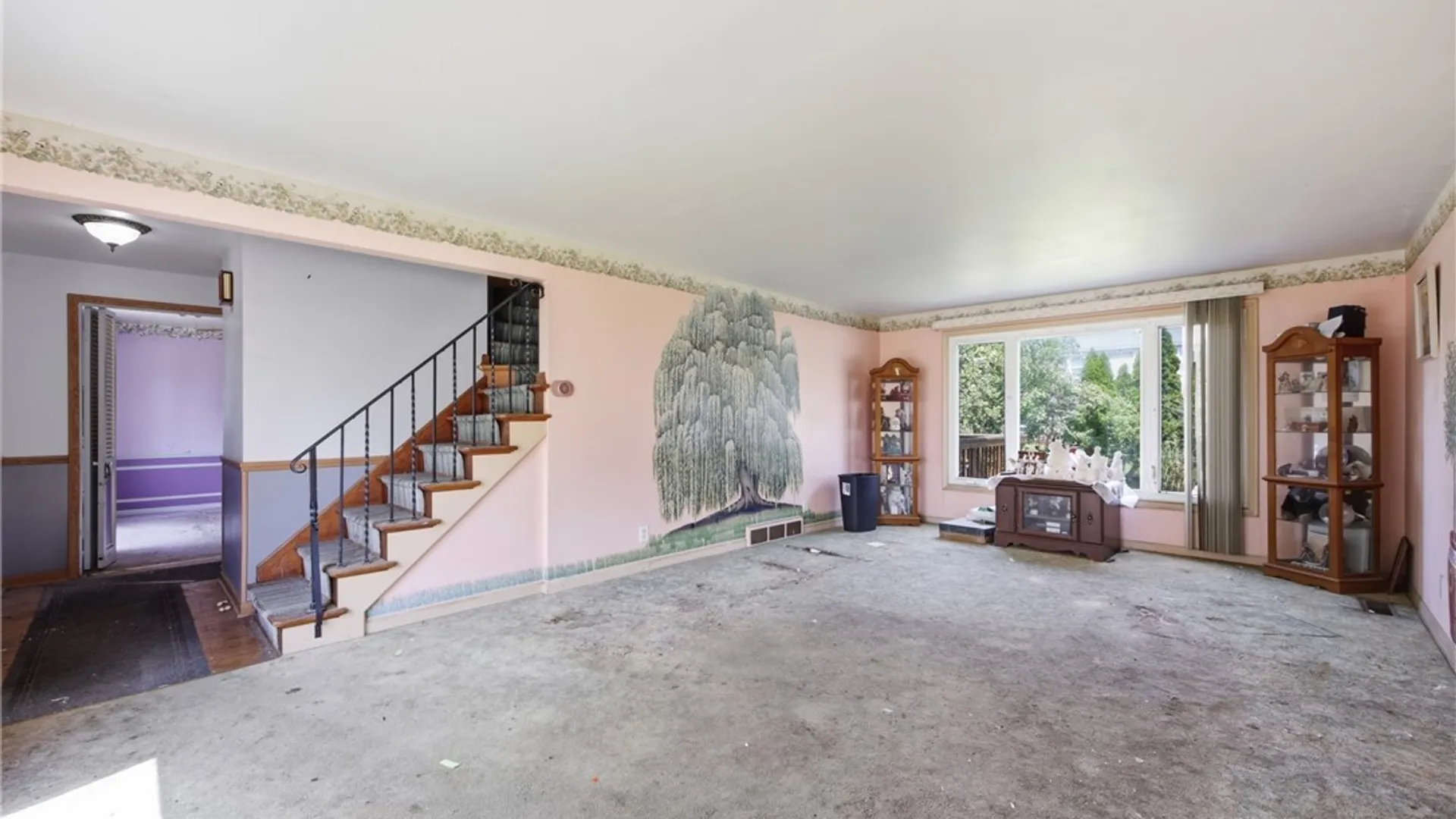 Property at 221 Woodmere Drive, Tonawanda, NY 14150 3