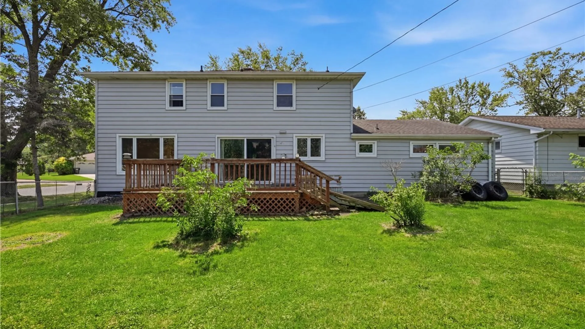 Property at 221 Woodmere Drive, Tonawanda, NY 14150 37