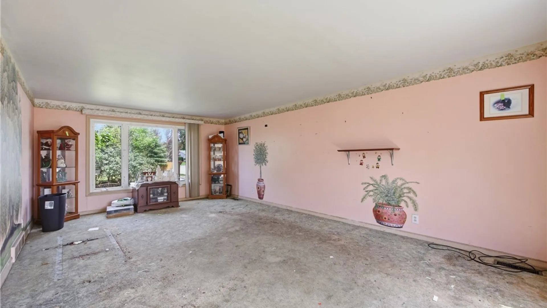 Property at 221 Woodmere Drive, Tonawanda, NY 14150 6