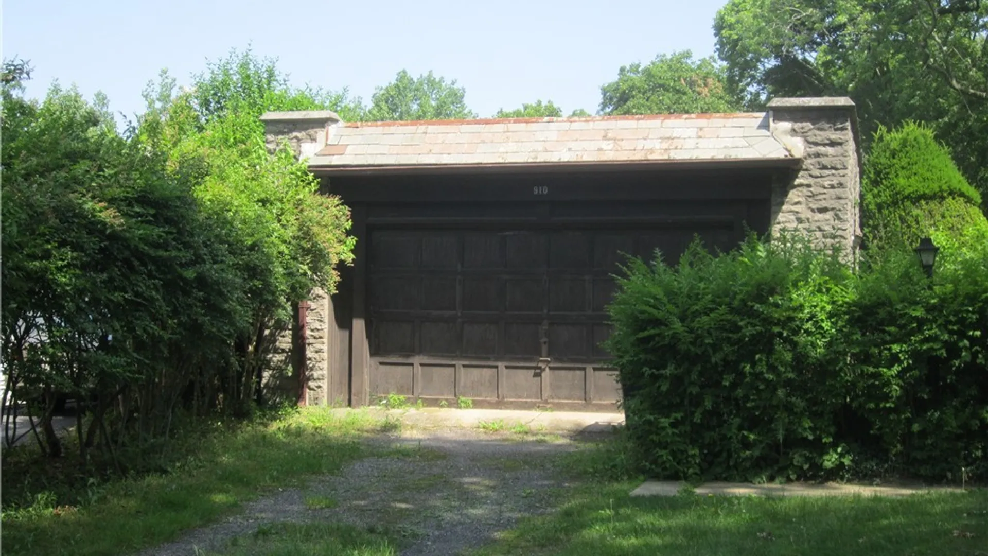 Property at 910 James Avenue, Niagara Falls, NY 14305 5
