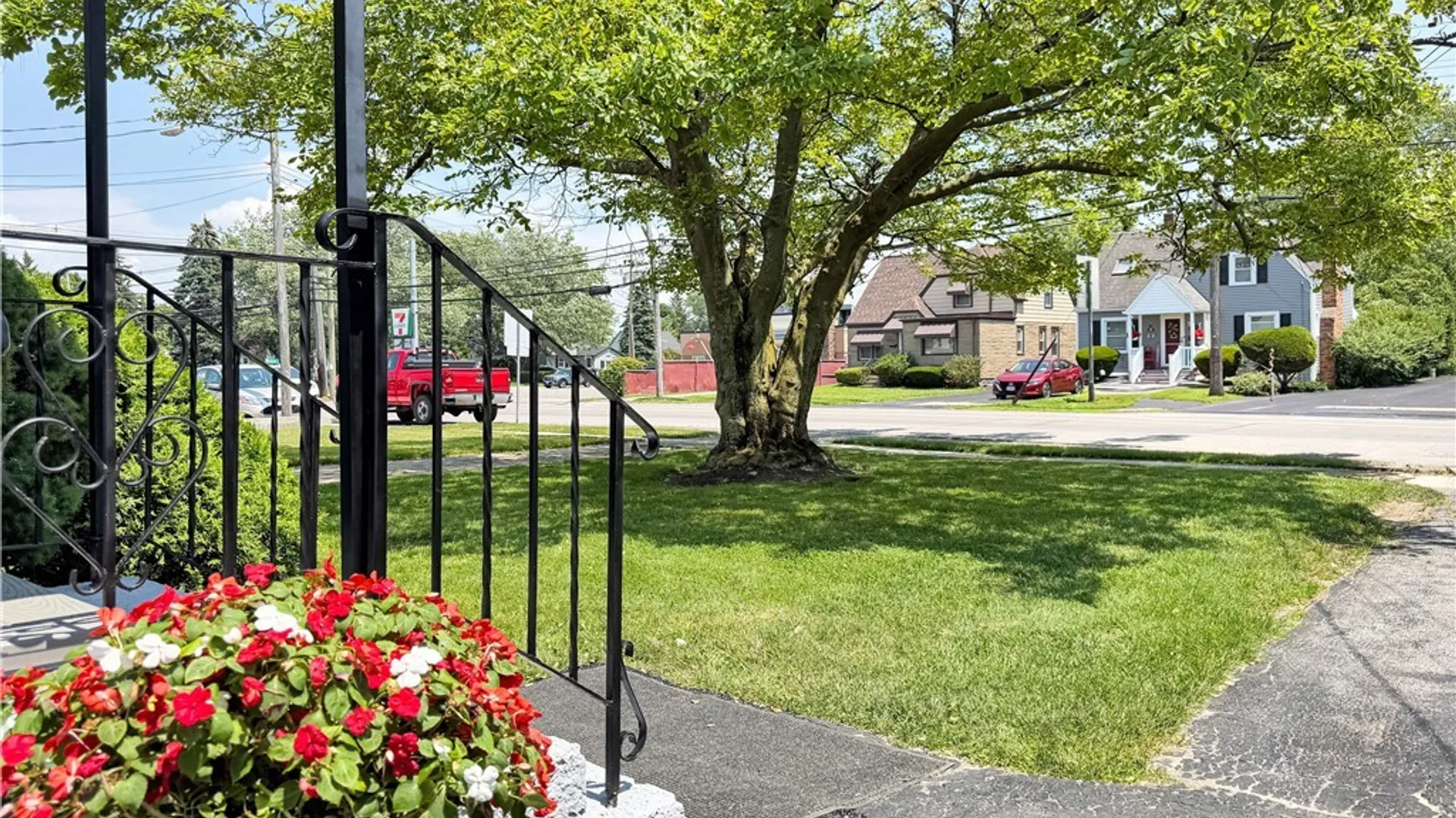 Property at 878 Beach Road, Cheektowaga, NY 14225 10