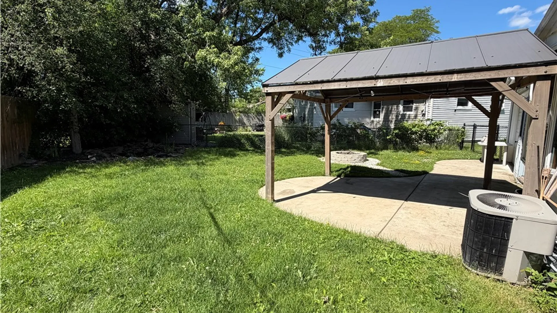 Property at 22 Castle Court, Amherst, NY 14226 30